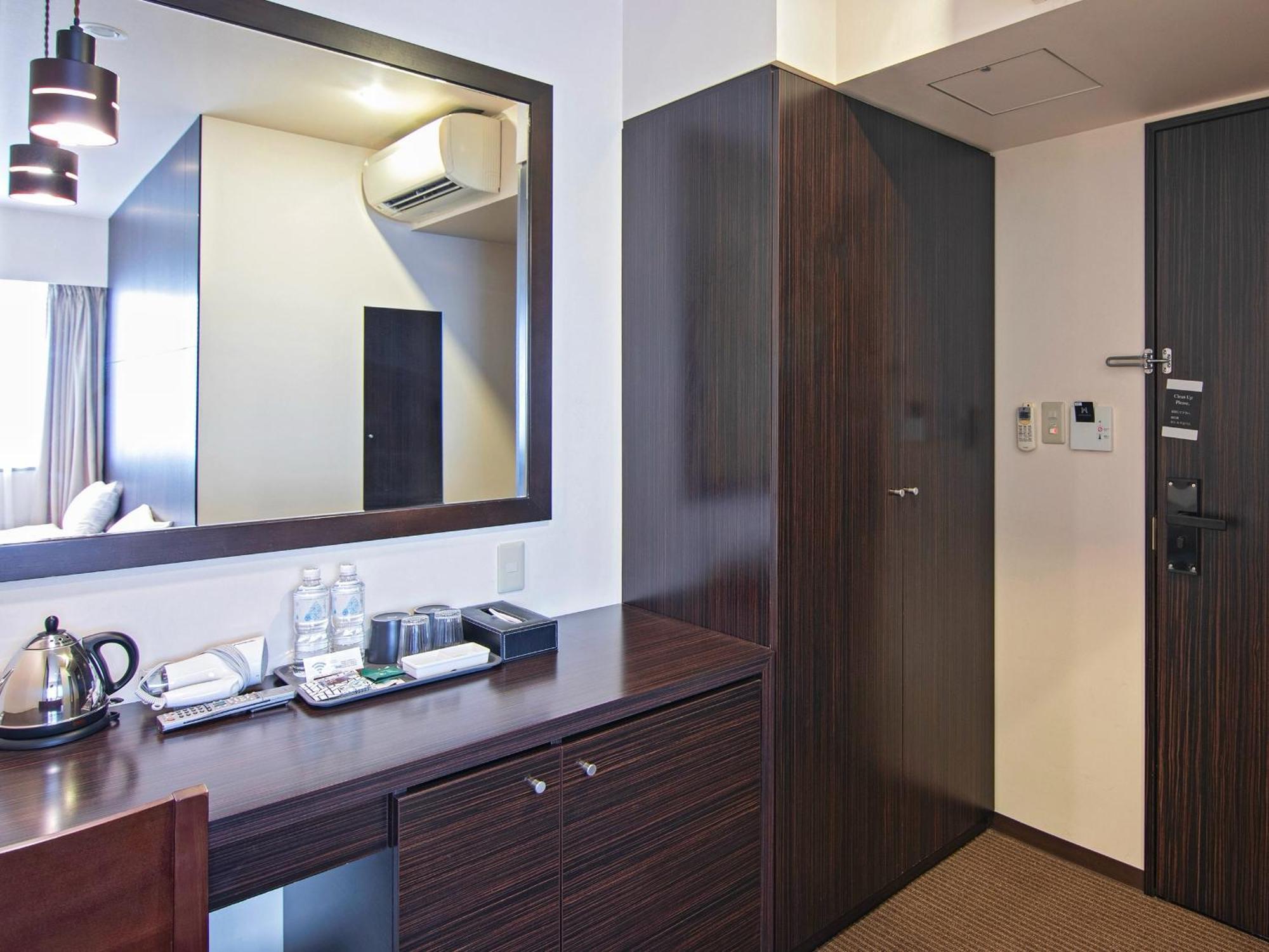Wonz Hotel Self-Check-In Osaka Exterior photo